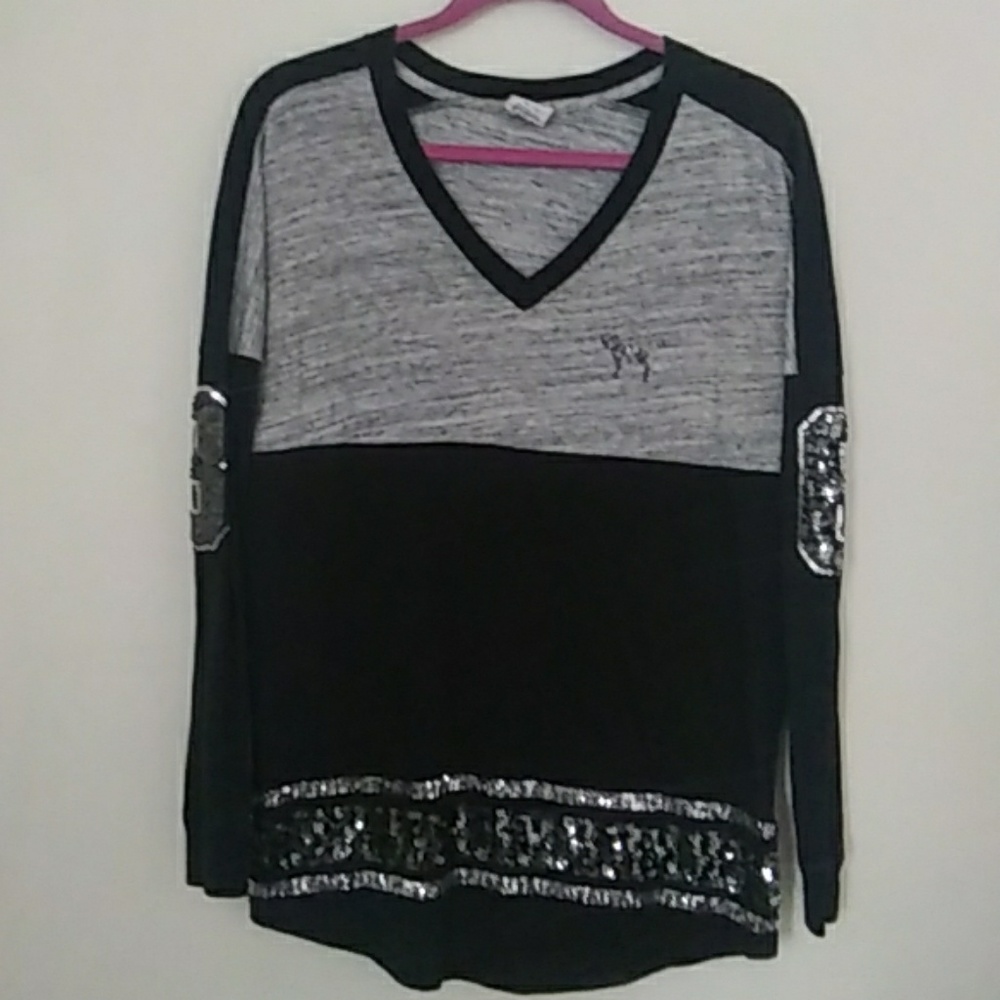 ⭐TRADED⭐VS PINK Bling Long Sleeve